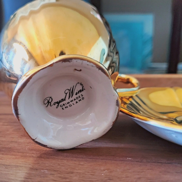 VINTAGE Rare Royal Winton Golden Age Teacup and Saucer Set - Picture 4 of 4